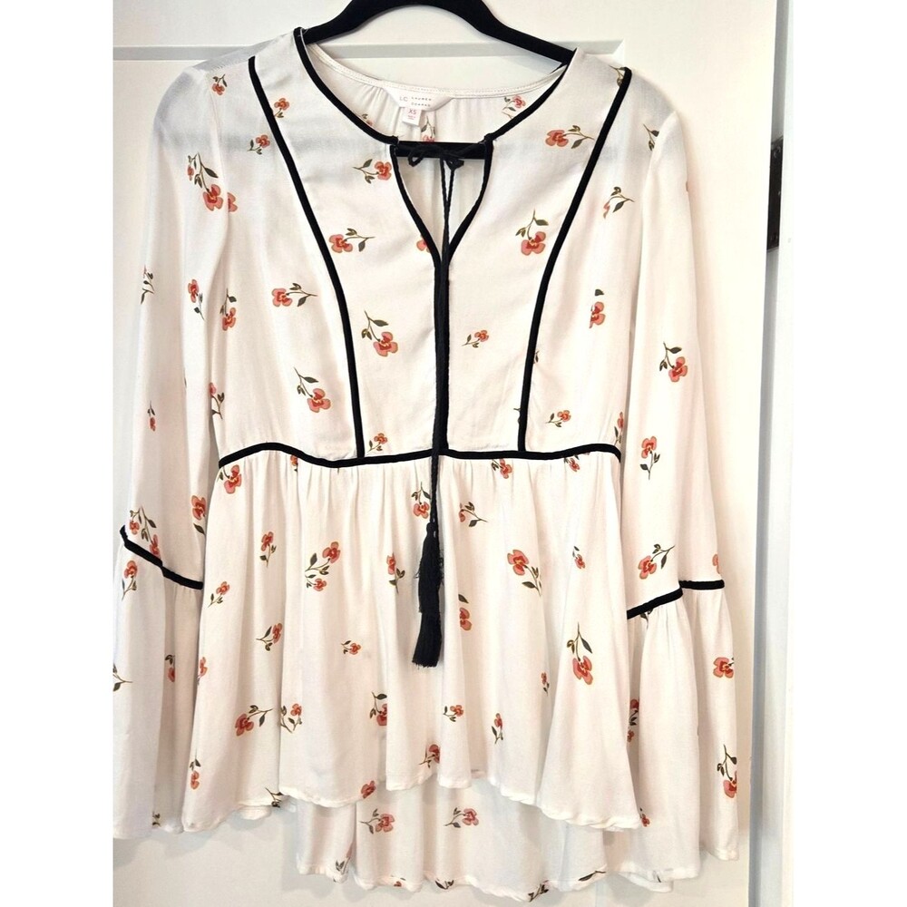 Lauren Conrad Floral Babydoll Blouse XS Cottagecore Bell Sleeve Boho Peplum Top
